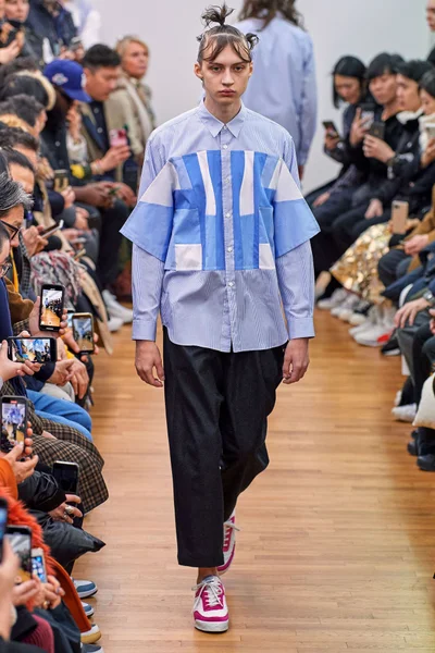 Look 7